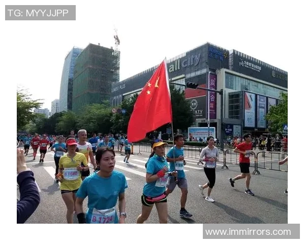 深圳街舞队在马拉松大满贯中的团队协作表现精彩点评与分析 深圳街舞队在马拉松大满贯中的团队协作表现精彩点评与分析