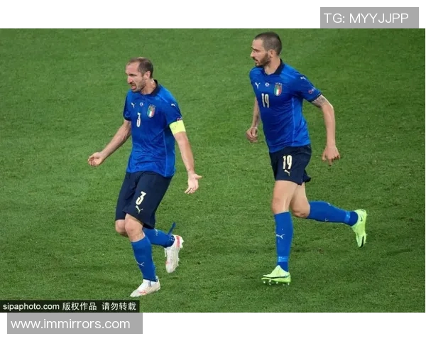 足球明星与卫星人奇妙结合的创意图片展现足球的无限魅力与想象力 足球明星与卫星人奇妙结合的创意图片展现足球的无限魅力与想象力